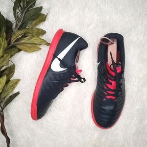 《Nike》 Tiempo Legend Indoor Soccer Shoes